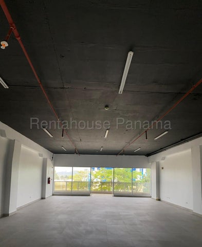 Commercial Property - Local Comercial en Av Omar Torrijos